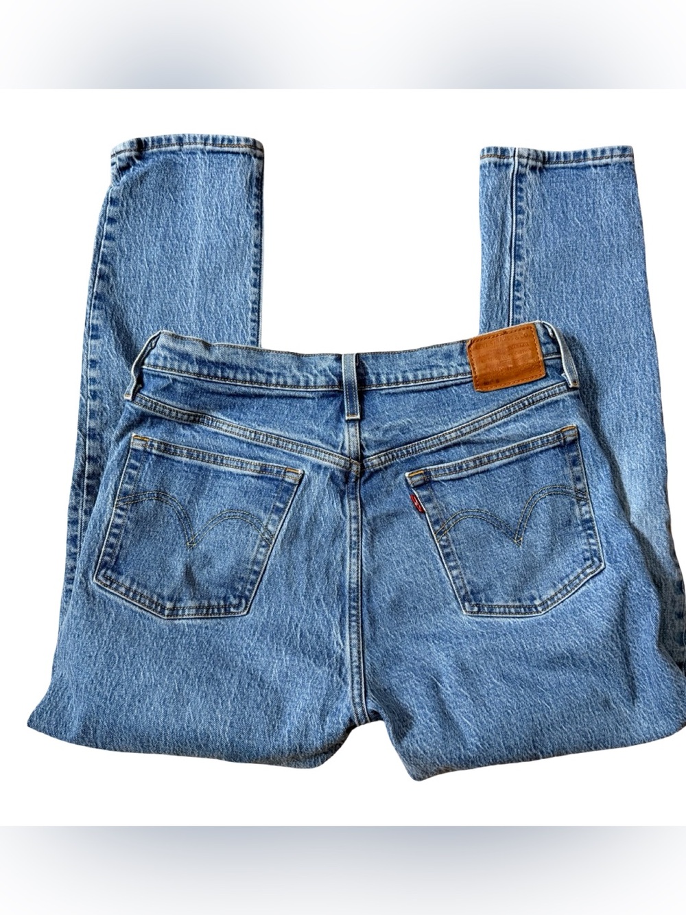 Levi’s Women’s 501 Original Fit Jeans 90s Style Light/Medium Wash W30 L28